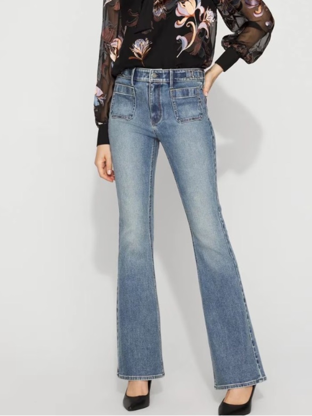 WHBM HIGH-RISE BOOT JEANS FRONT FLAP POCKETS WITH BUTTONS SIZE 8 EVERYDAY SOFT